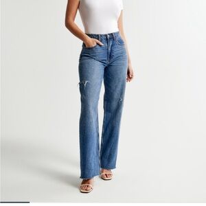 NWOT Abercrombie loose Jean